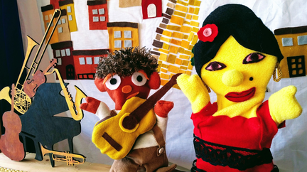 Lilly Silly Puppet Show