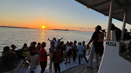 ÜberVida Mini Cruise