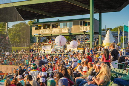 Madison Mallards vs. Lakeshore Chinooks