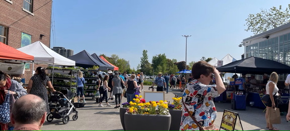 Lakeview Farmers Market