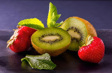 Strawberry Kiwi Fruited Airbrush