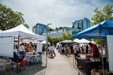 Gobble-Up,-Urban-Craft-Uprising,-South-Lake-Union,-Seattle-food-festival,-Northwest-Food-Show,-Lake-Union-Park,-Food-Trucks,-NW-Cusine,-Small-Business,-Handmade,-Ceramic-artists,-Felted-goods,-Cutco-Brand,-Seattle (1)