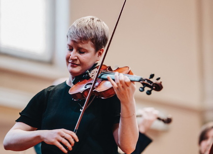 Ascend (Adelaide Symphony Orchestra)_ Concertmaster Kate Suthers 