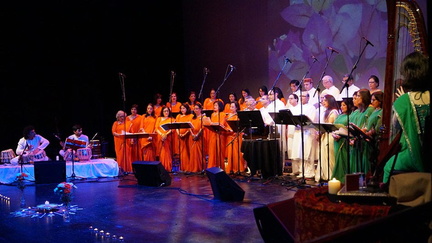 BVG-indian-choir