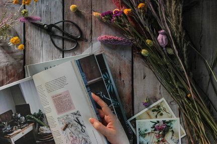 Wood Flower Book Vase