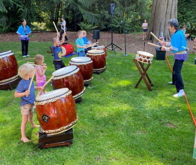 Taiko Drum Show Japan Creative Arts