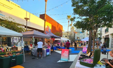 Night Market 300 The Promenade North