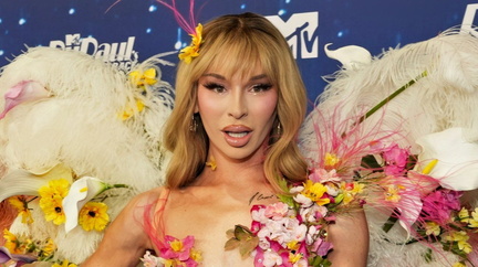 kerri-colby-on-the-red-carpet-for-rupaul-s-drag-race-season-17-finale