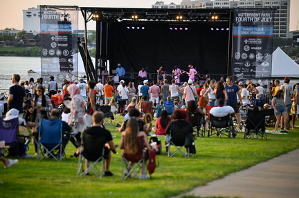 Waterfront Park Fourth of July