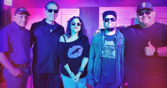 FM Junkies