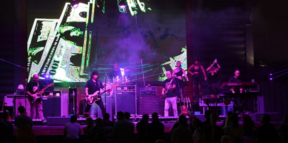Bricks In The Wall A Tribute to Pink Floyd