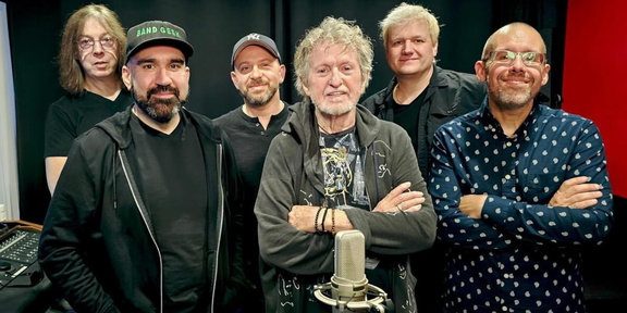 Jon Anderson &amp; The Band Geeks