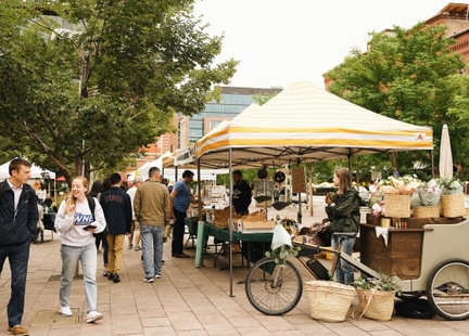 urban-market-at-union-station-3-557x400