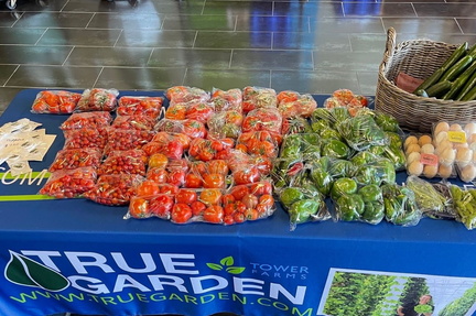 Farmers Market (2)