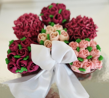 Buttercream Blooms Russian Piping Masterclass