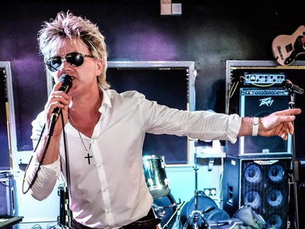 james frew: a tribute to rod stewart