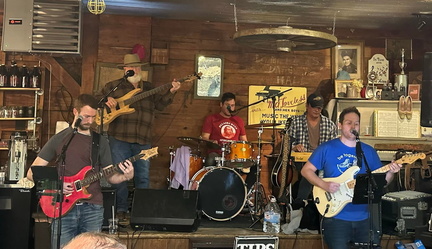 Frank &amp; The Danglers