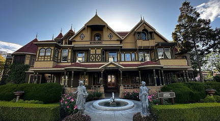 Winchester Mystery House