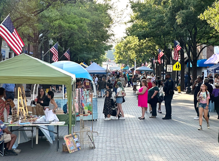 4th Friday: District Vibe