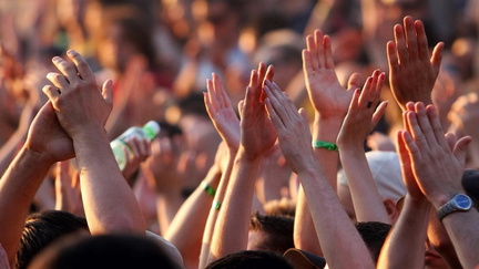 clapping
