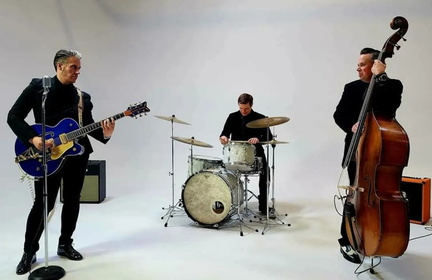 Confusionaires, The Uncas &amp; The Brewtals