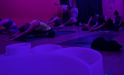 Sound Bowl Yoga - Mota Thai Yoga