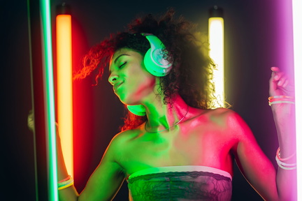 Glow in the Dark Silent Disco