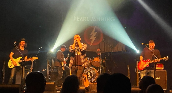 Pearl Jamming A Pearl Jam Tribute Show