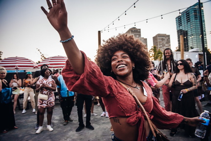 730453851210913738-dancing-summer-concert-spruce-street-harbor-park-philadelphia-jpg.full