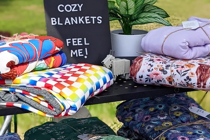 Summer Lovin Pop-uup Market
