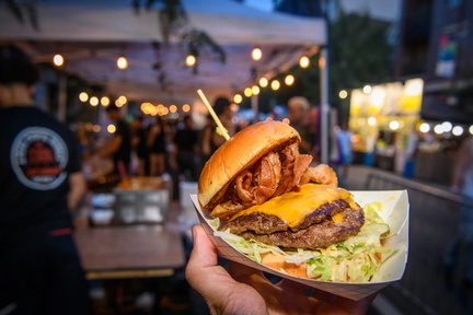 Roscoe Village Burger Fest