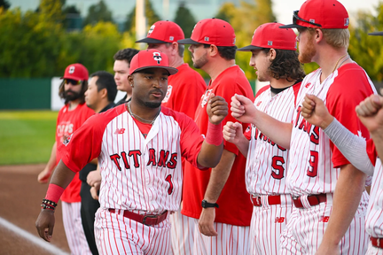 Down East Bird Dawgs vs. Ottawa Titans