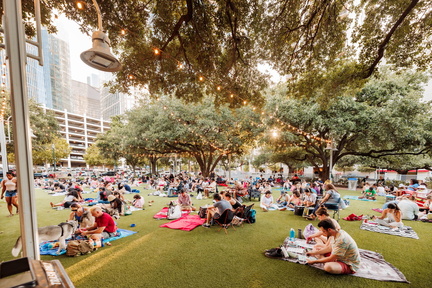 market-square-park-blanket-bingo-37-4