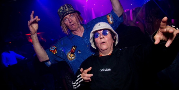 Kevin &amp; Perry Go Large