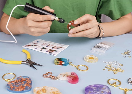 Resin Jewelry & Key Chain Designing Workshop