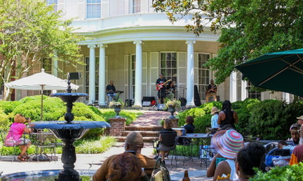 Marlysse y Mini Ritmo (A High Noon Summer Concert Series)