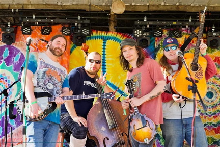 Nectar Valley &amp; Restless Leg String Band