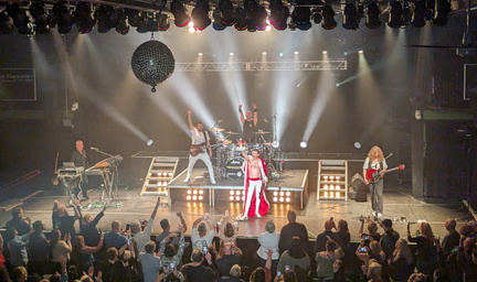 Gary Mullen &amp; The Works A Tribute to Queen