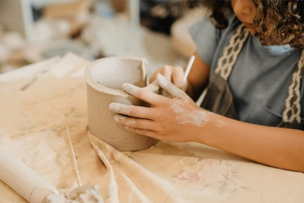 Sip &amp; Sculpt Clay Workshop