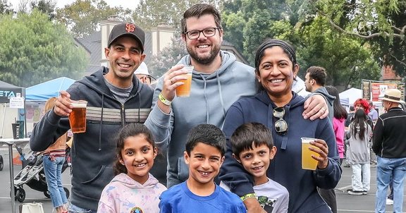 A Family Night On The Avenu
