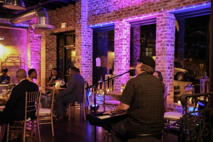 Dueling Pianos 31