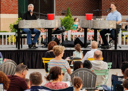 Dueling Pianos