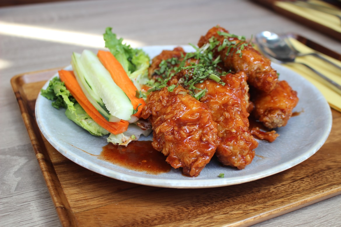 Image for The Hot Wing King